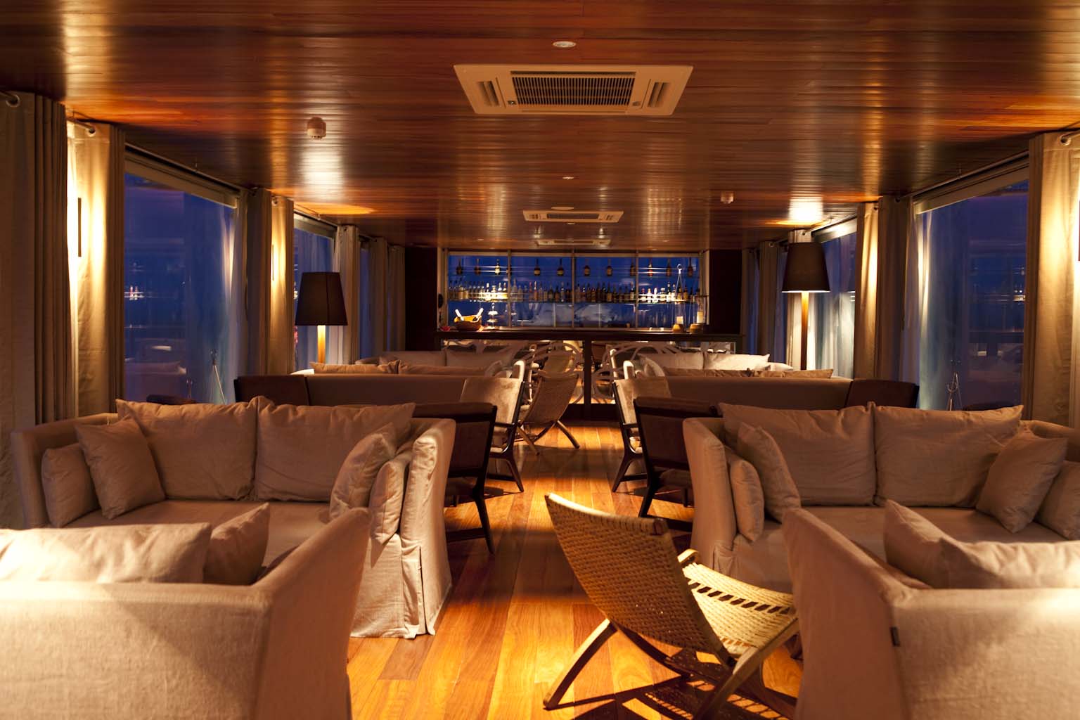 MV-Aqua-Luxury-Amazon-Cruise.jpg