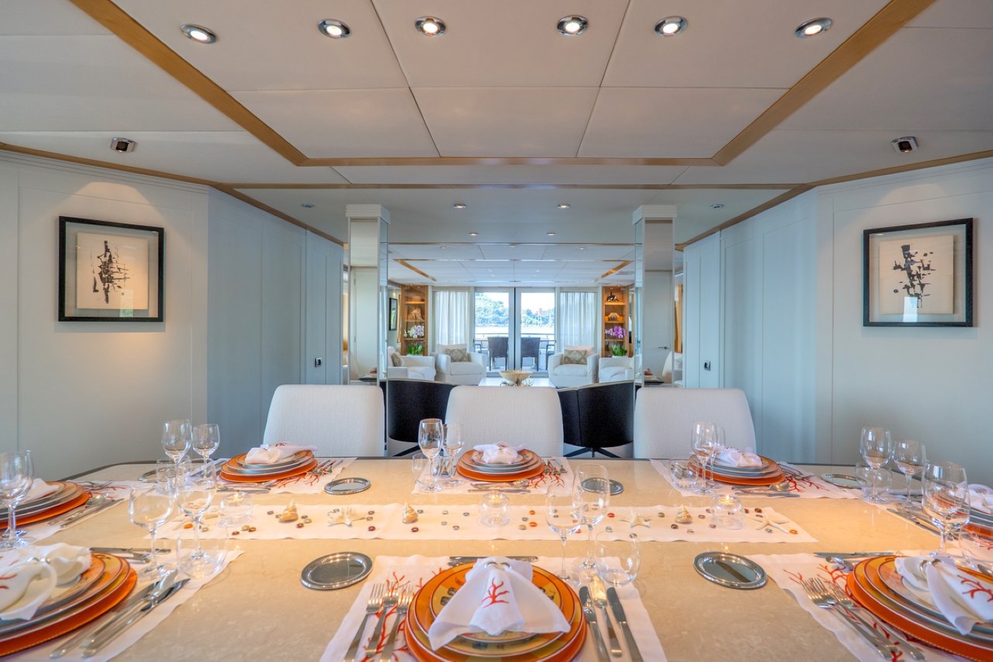 Main Dining Area 01.jpg