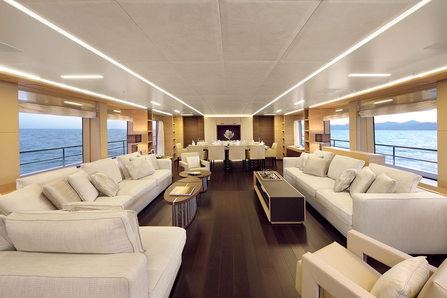 Main Saloon - BS003.jpg