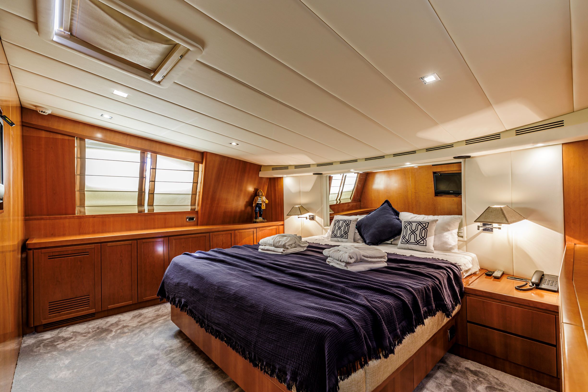 Main deck VIP suite.jpg