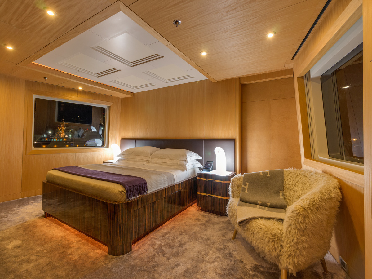 Main deck guest cabin.jpg