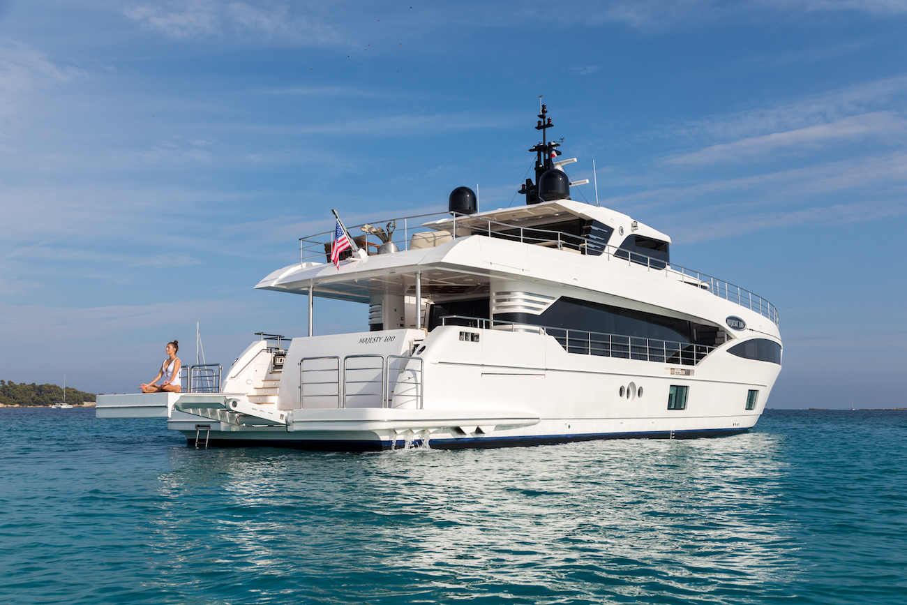 Majesty 100 aft.jpg