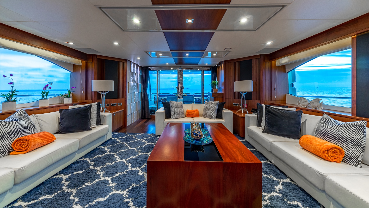 Mani Salon Looking Aft.jpg
