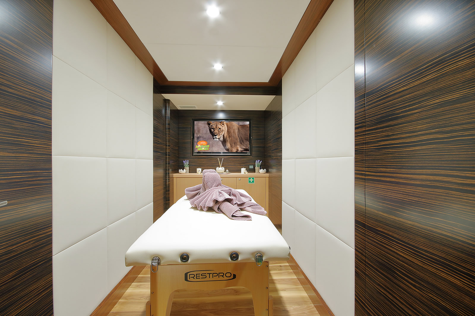 Massage area.jpg
