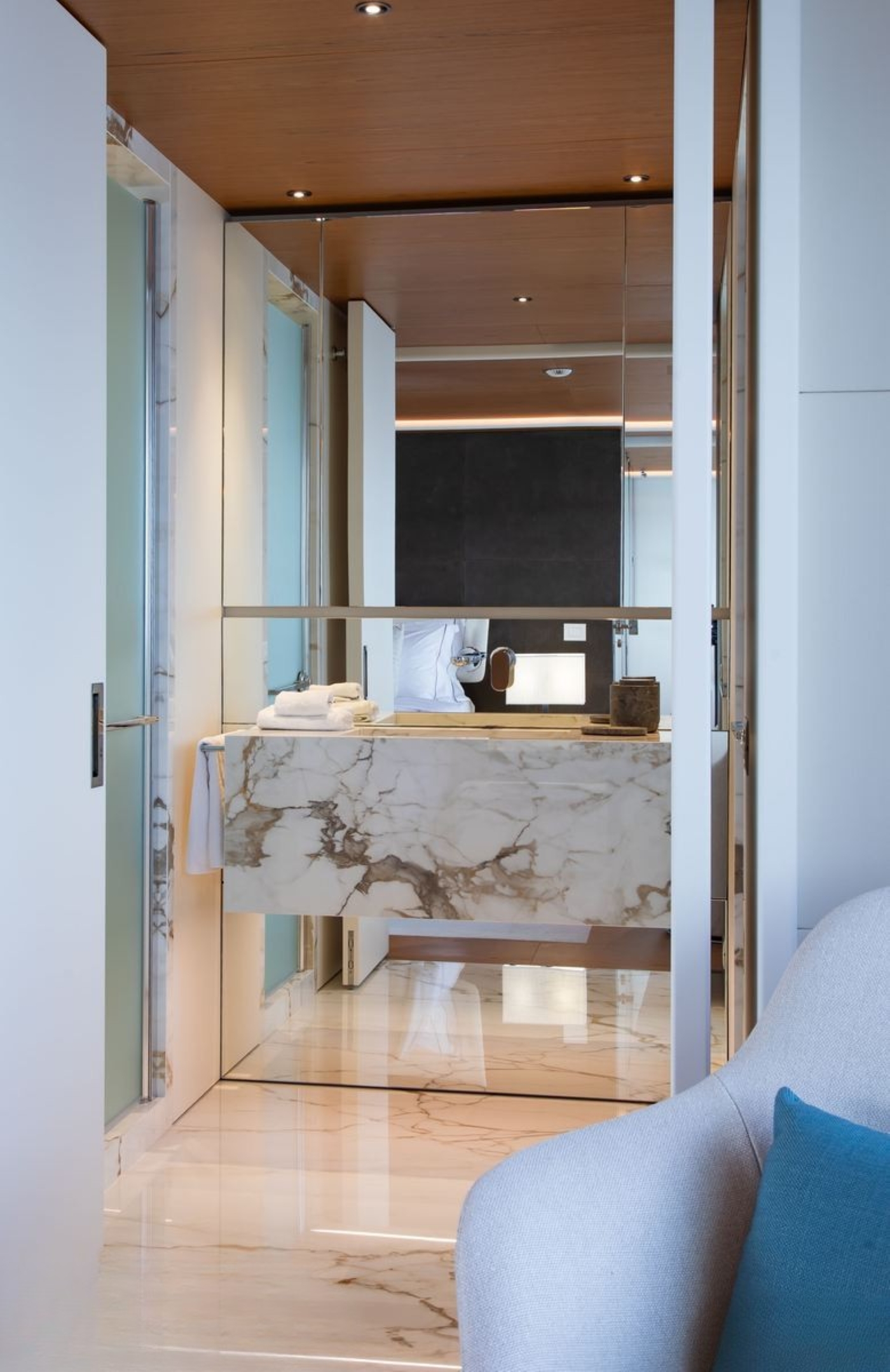 Master Bathroom ..jpg