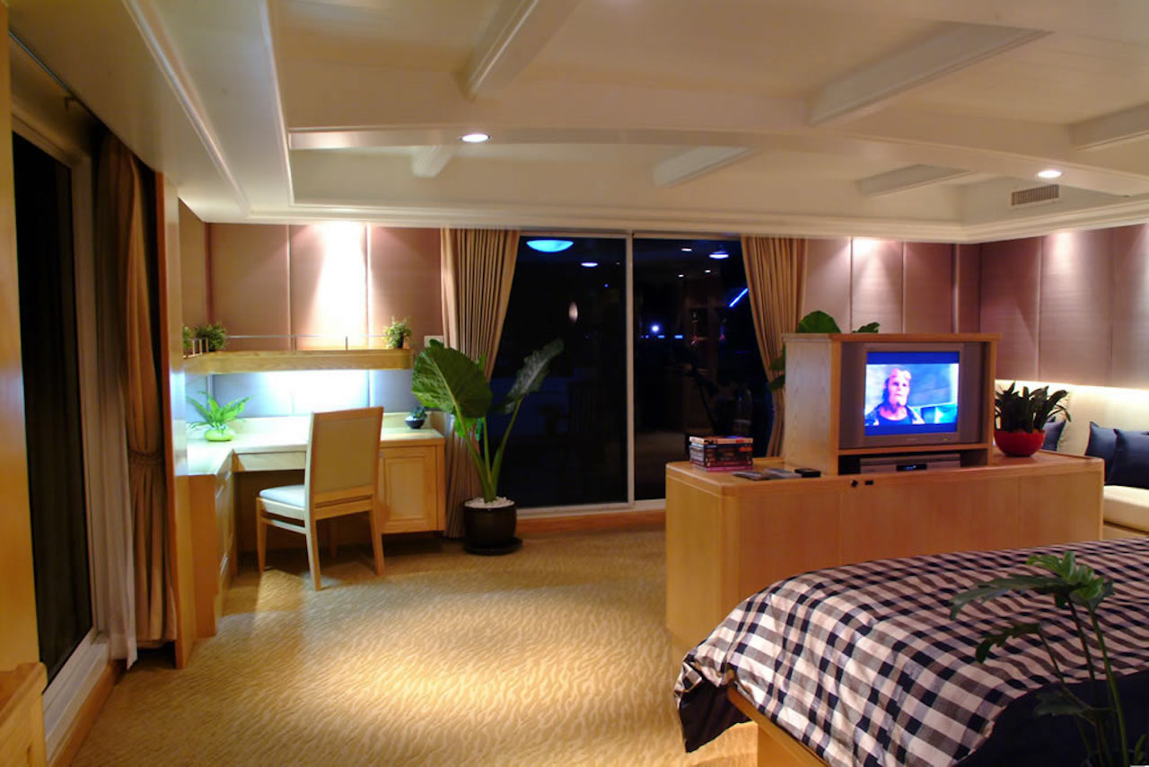Master Deck Cabin.jpg