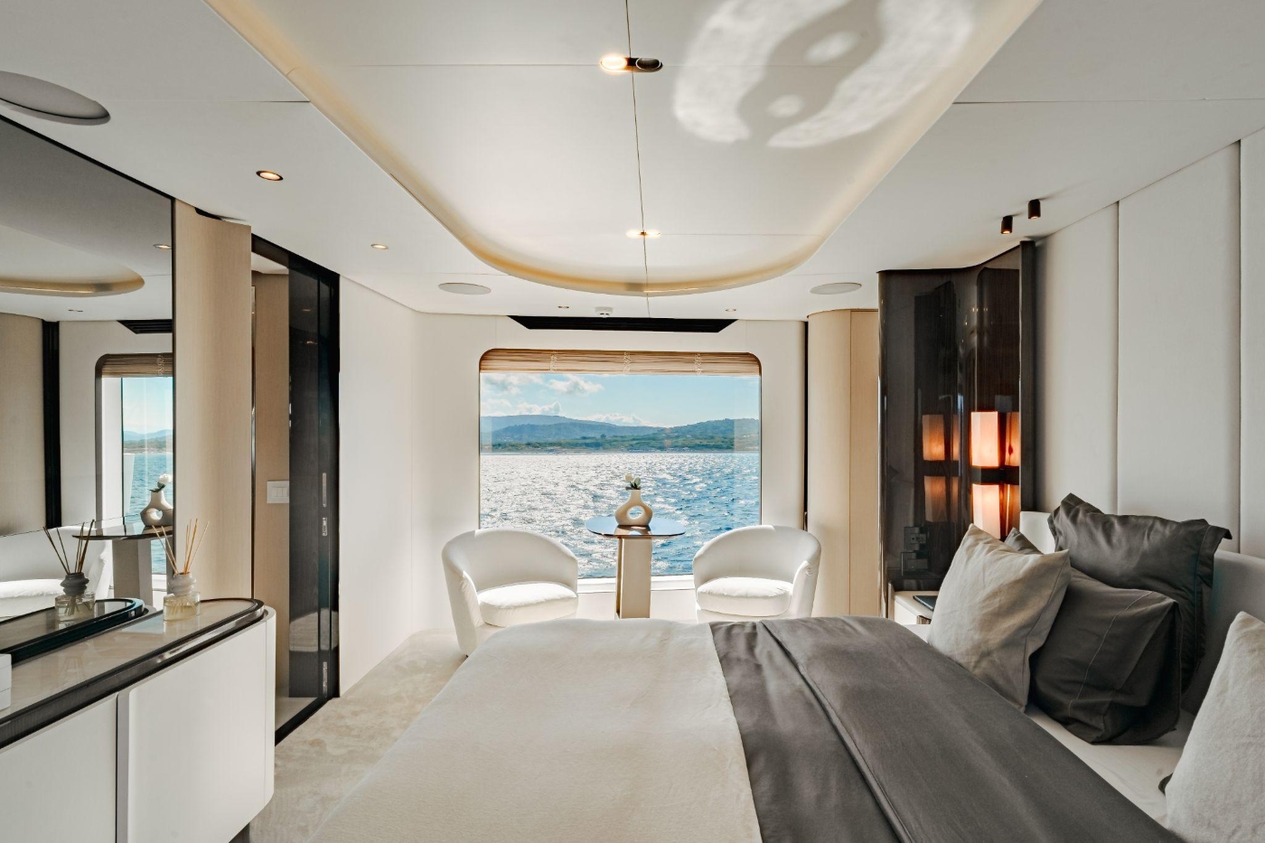Master Stateroom 0.jpg