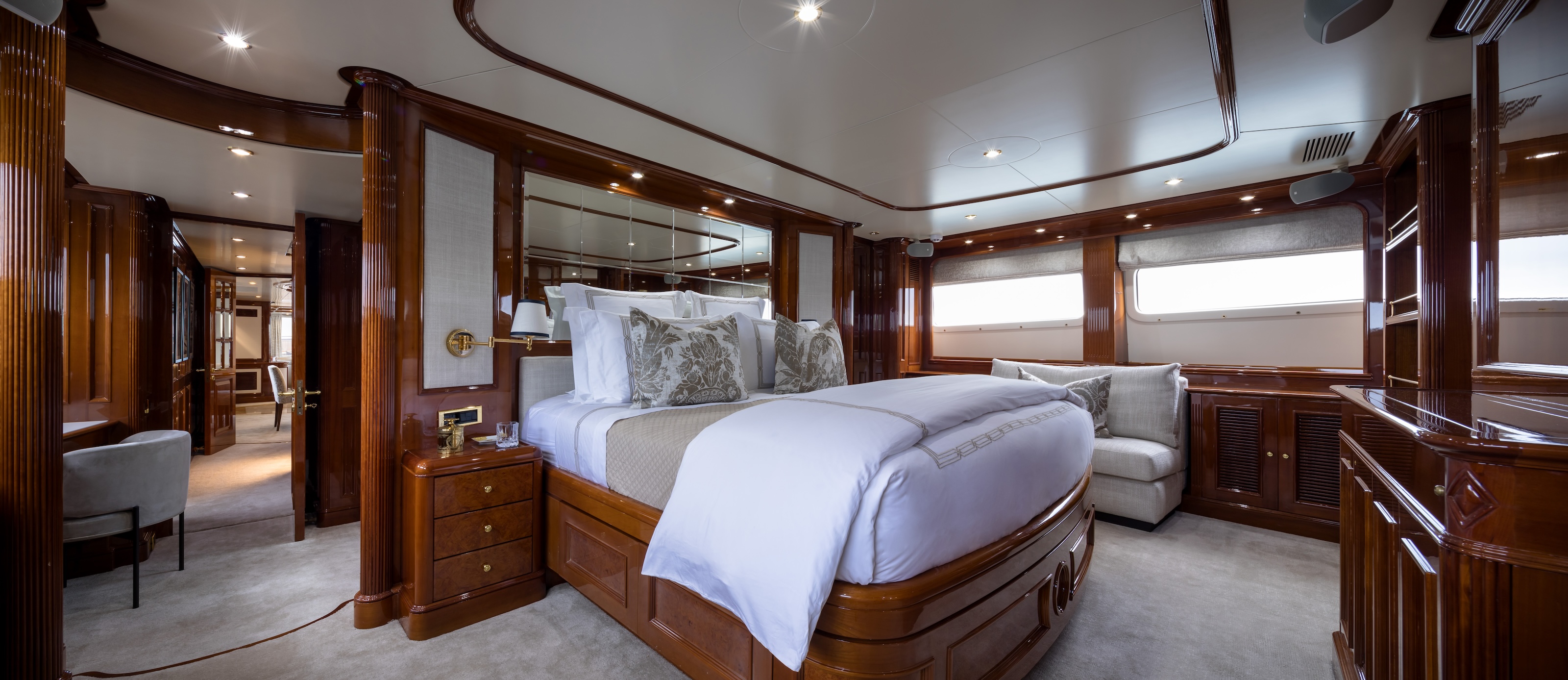 Master stateroom - Photo Jeff Brown.jpg