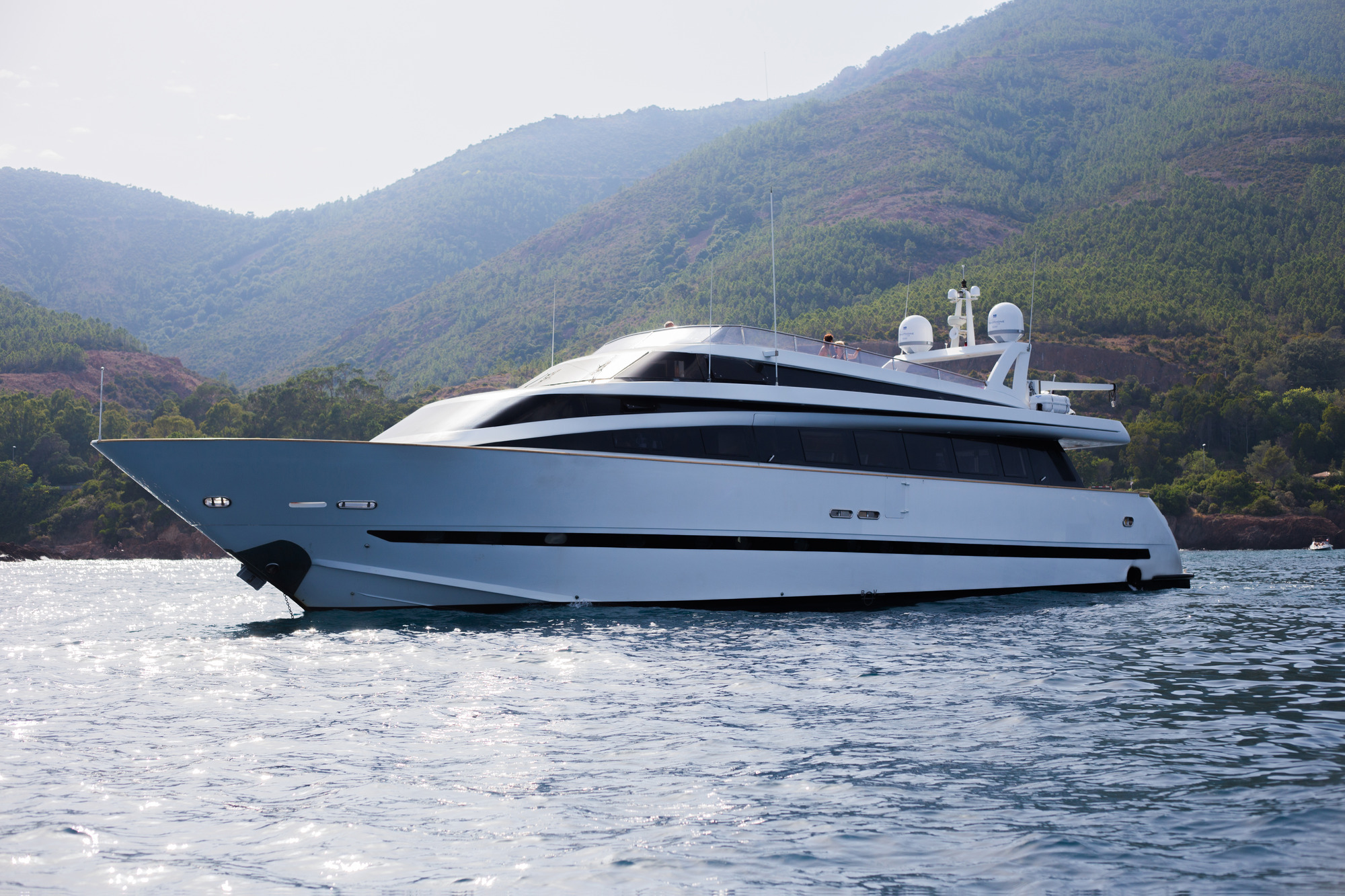 Mondomarine Motor Yacht CHAMADE - Port view.jpg