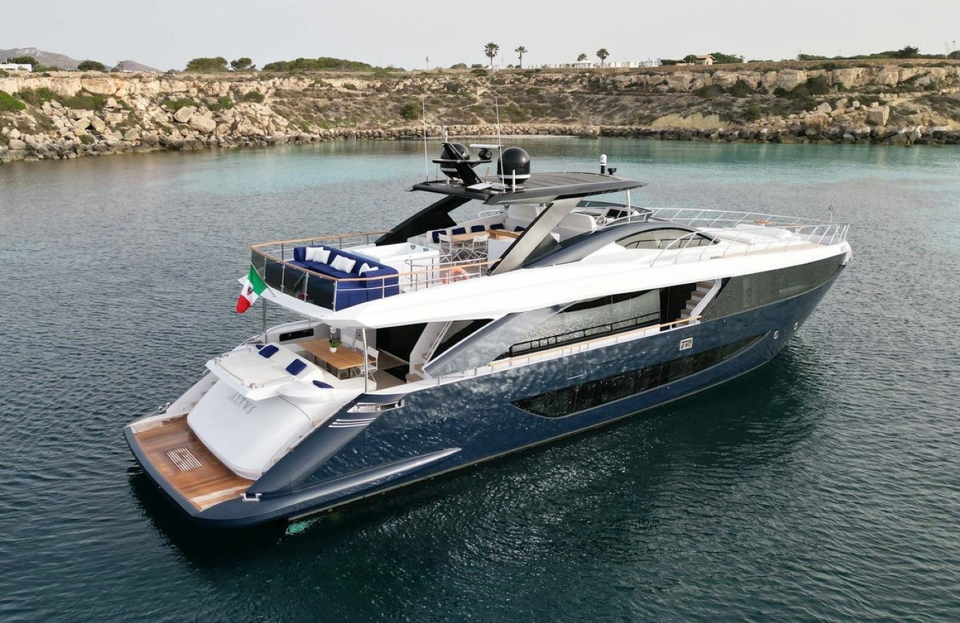 Motor Yacht ALTVS.jpg