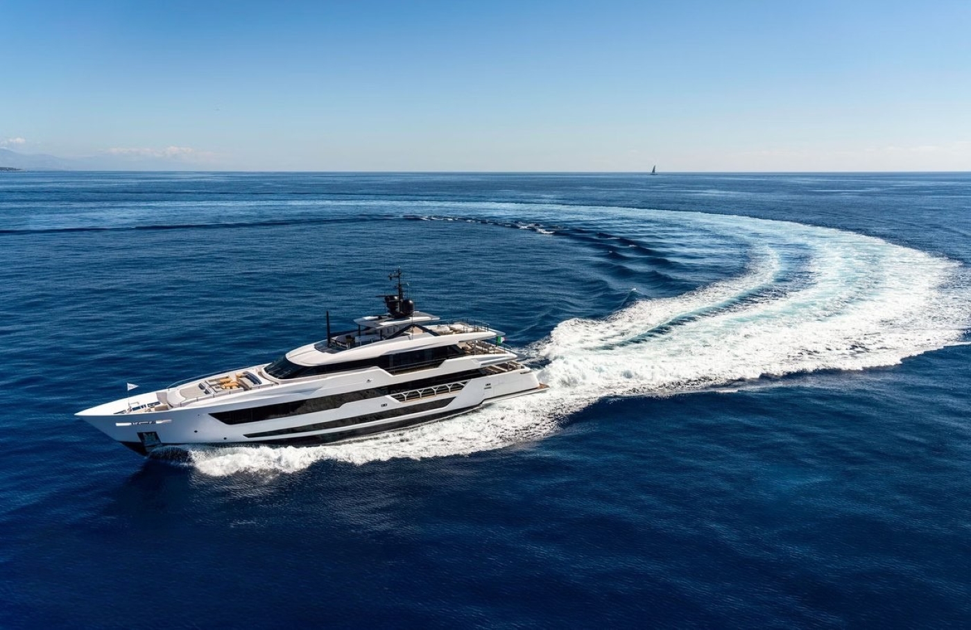 Motor Yacht CANOE CANOE.jpg