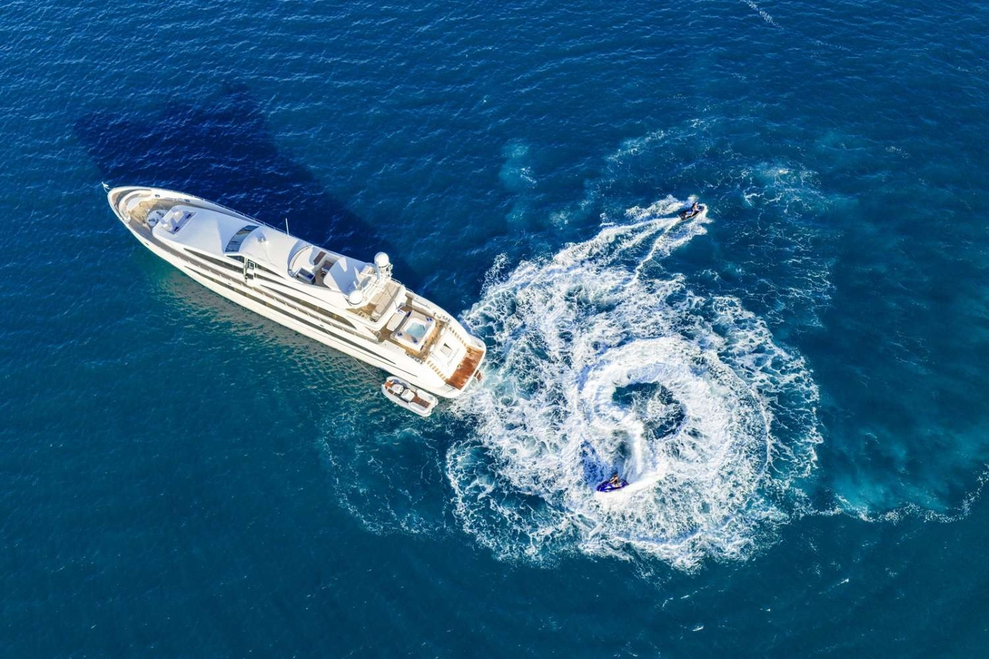 Motor Yacht LIBERDADE.jpg