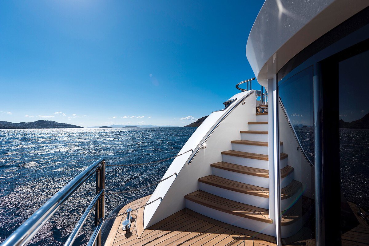 Motor Yacht LIQUID SKY by CMB Yachts - swim platform underway.jpg