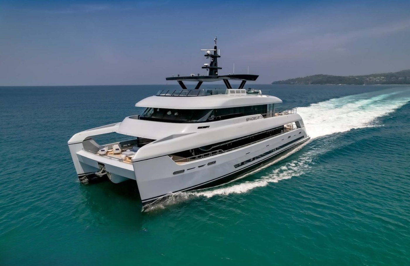 Motor Yacht SPACECAT 01.jpg