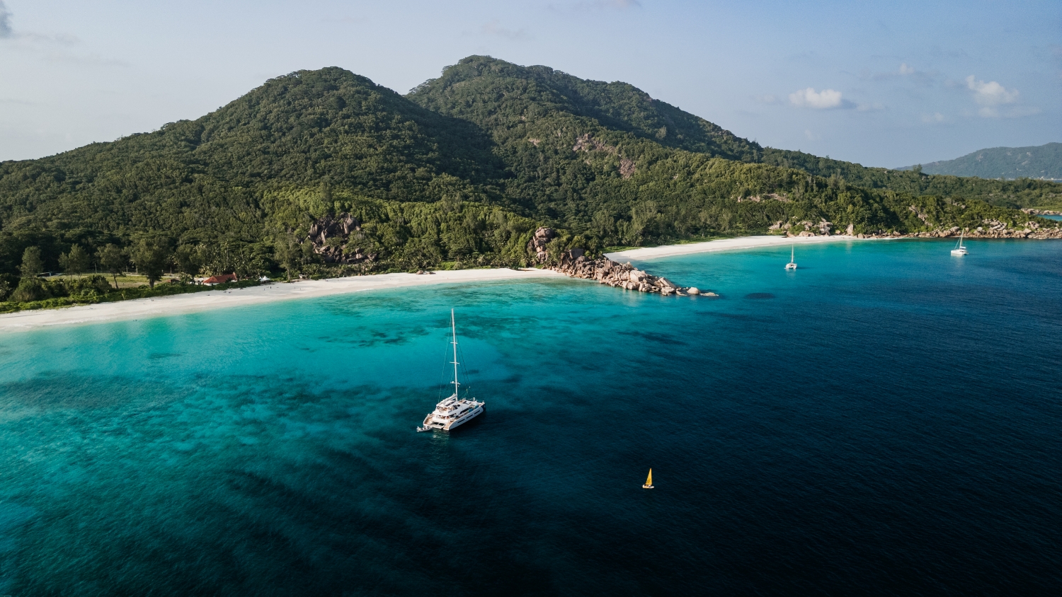 Motor Yacht SPIRIT OF PONANT.jpg