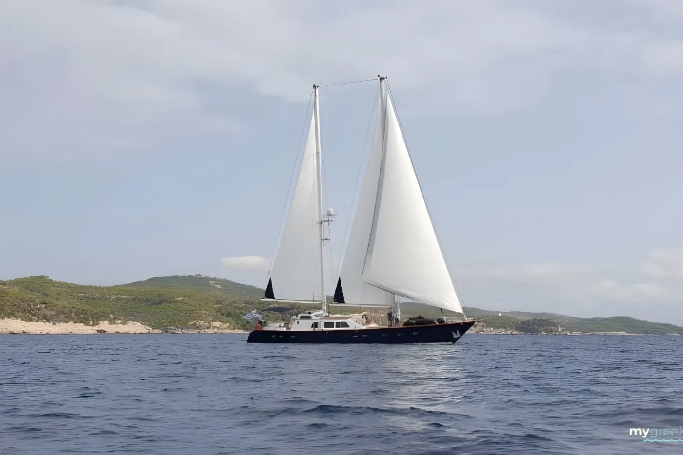 Motor Yacht Spirit L.jpg