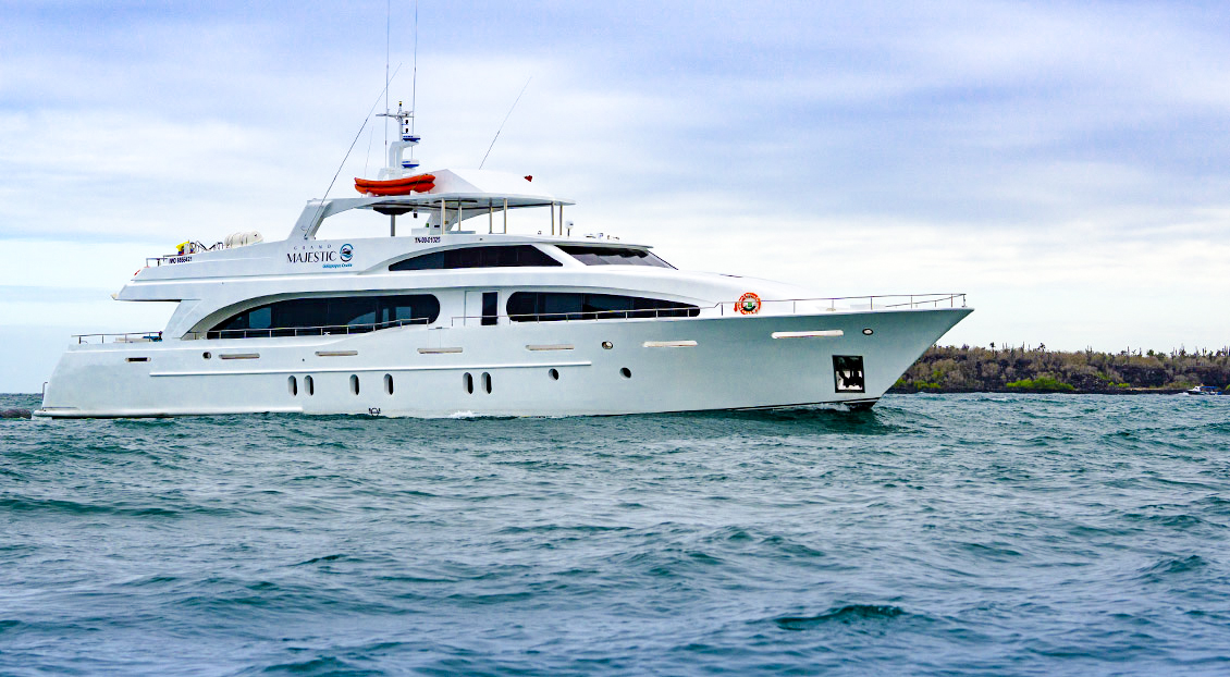 Motor yacht GRAND MAJESTIC.jpg