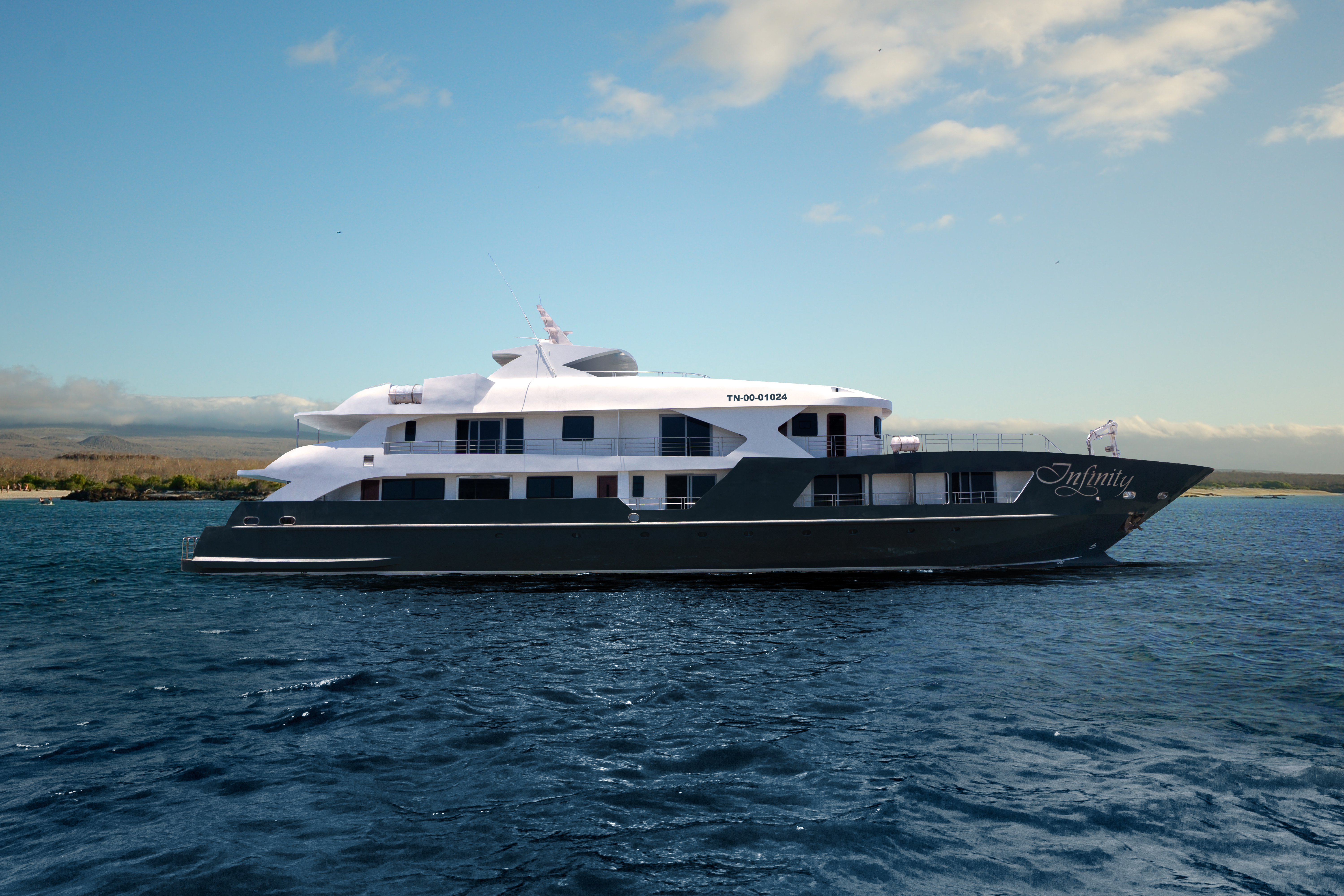 Motor yacht INFINITY.jpg