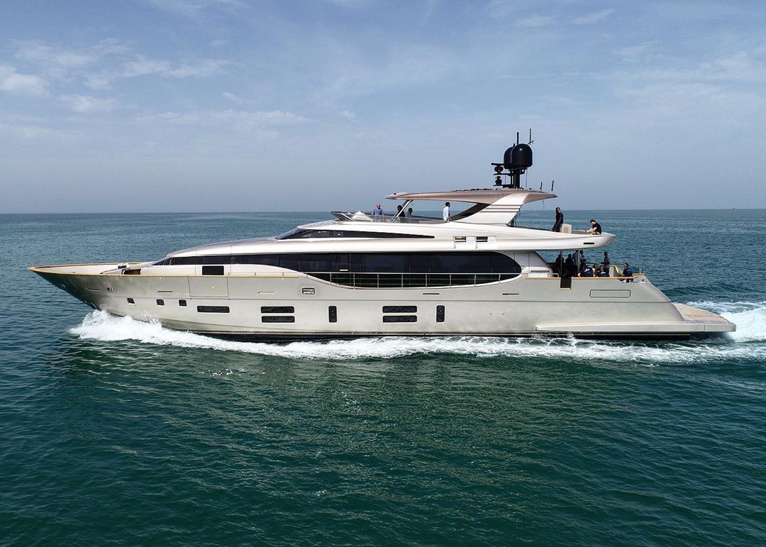 Motor yacht LADY ELAINE.jpg