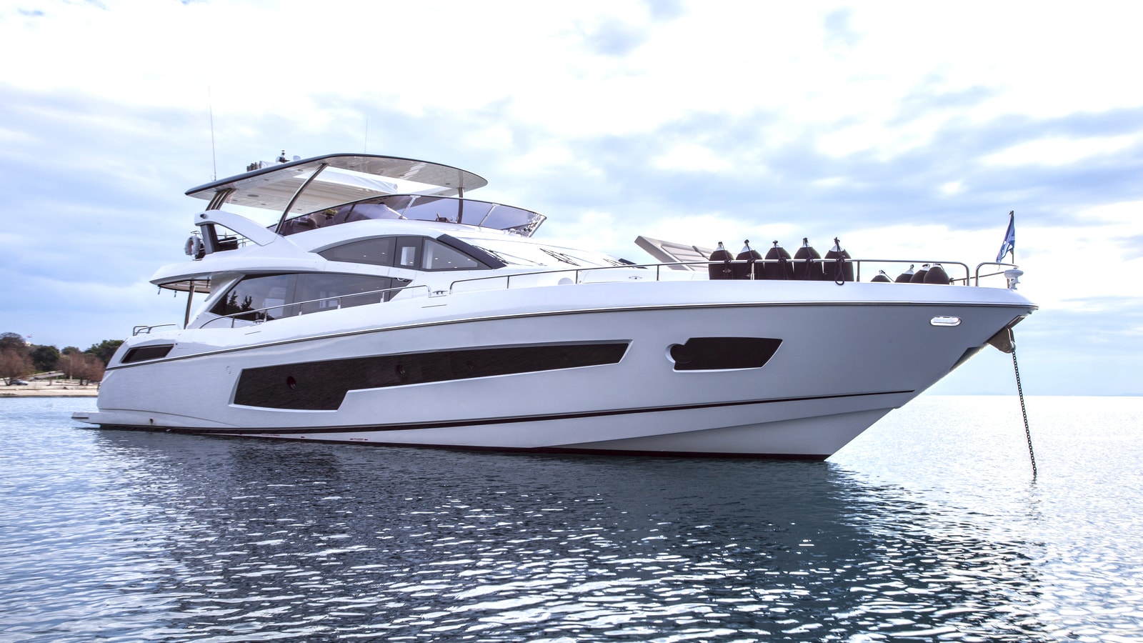 Motor yacht MOWANA.jpg