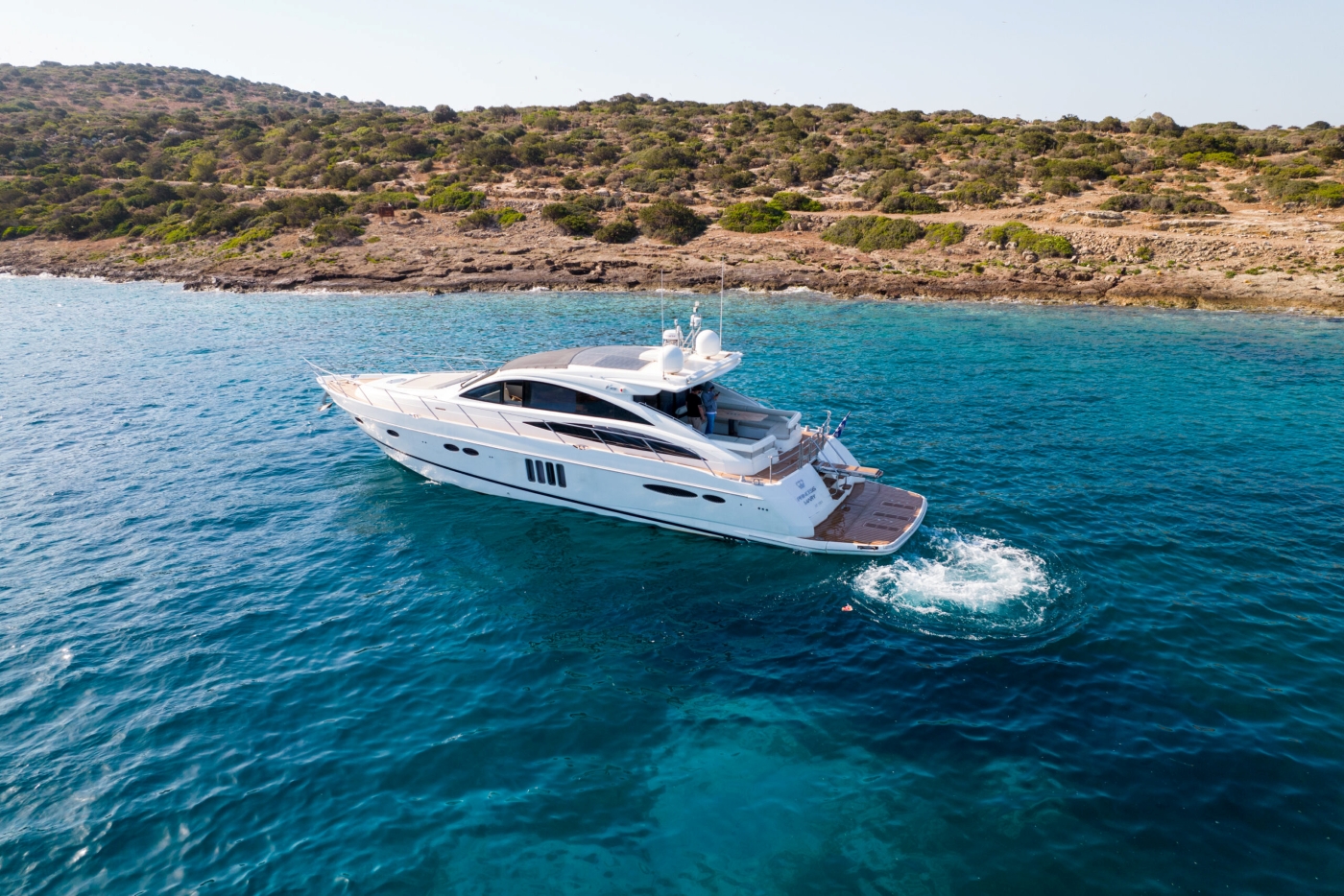 Motor yacht Mojo.jpg