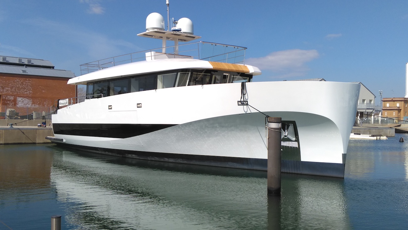 Motor yacht PRIVATE GG during launch - Credit Wally Yachts.jpg