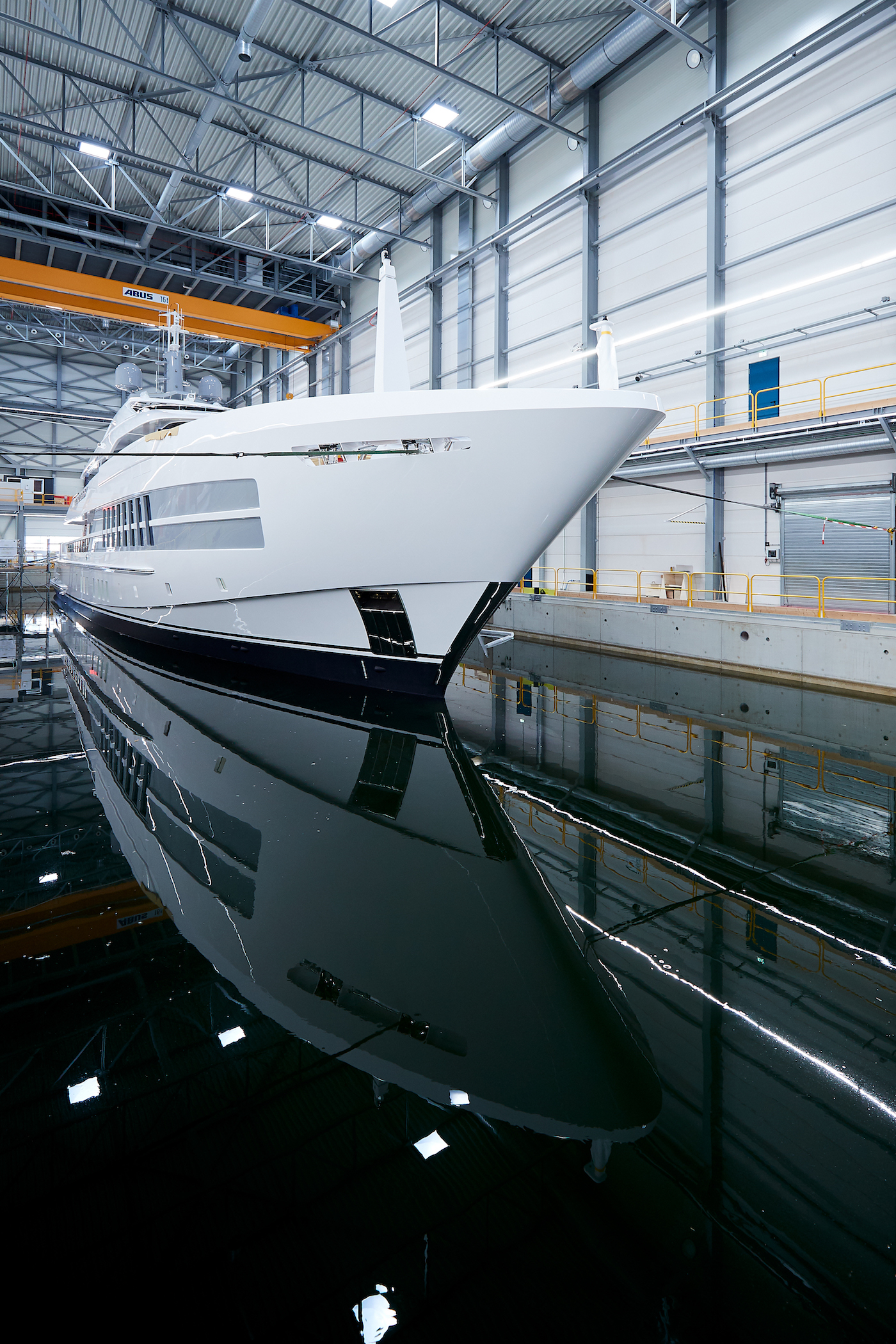 Motor yacht Project Castor launched  - Photo Heesen Yachts.jpg
