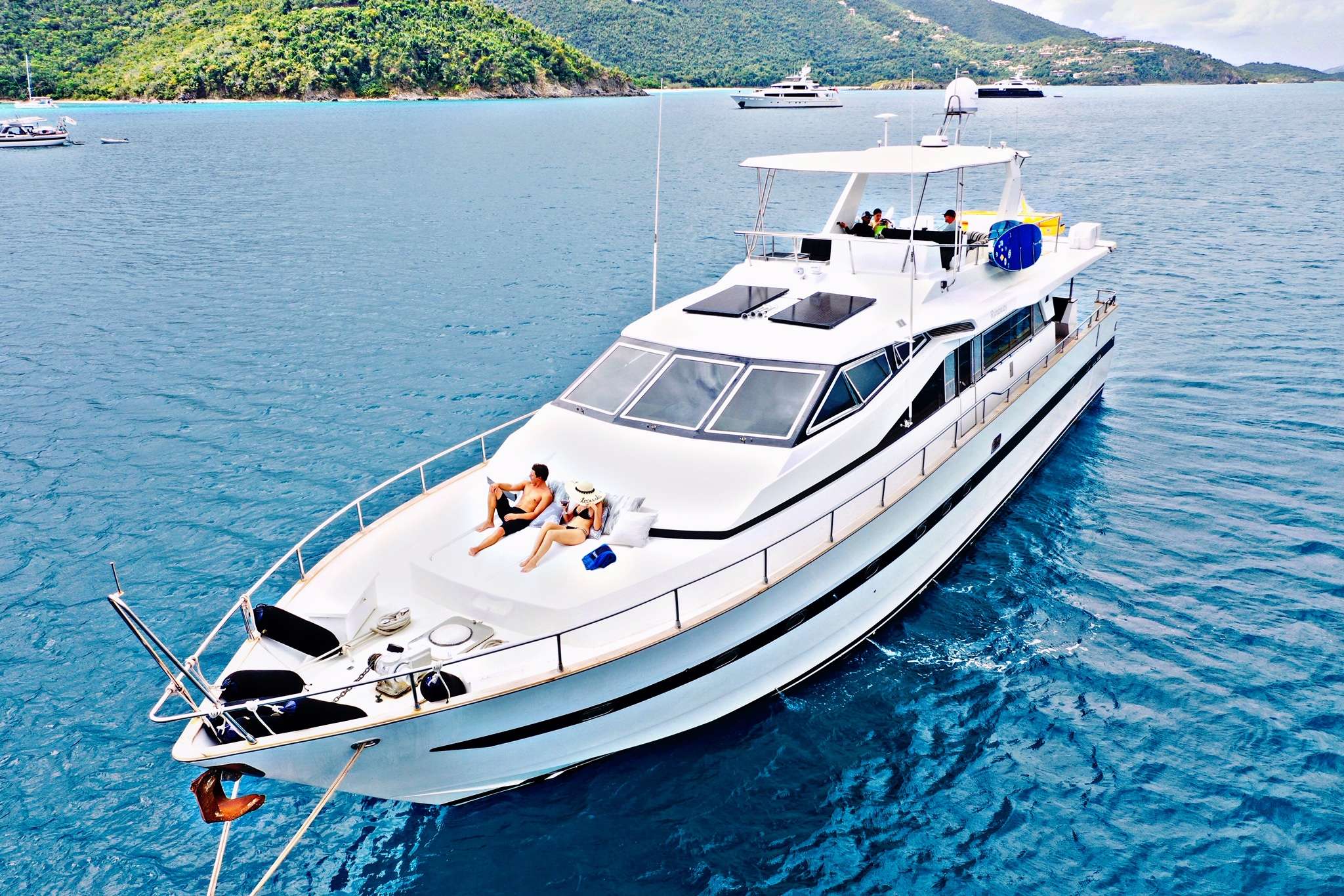 Motor yacht RUNAWAY.jpg
