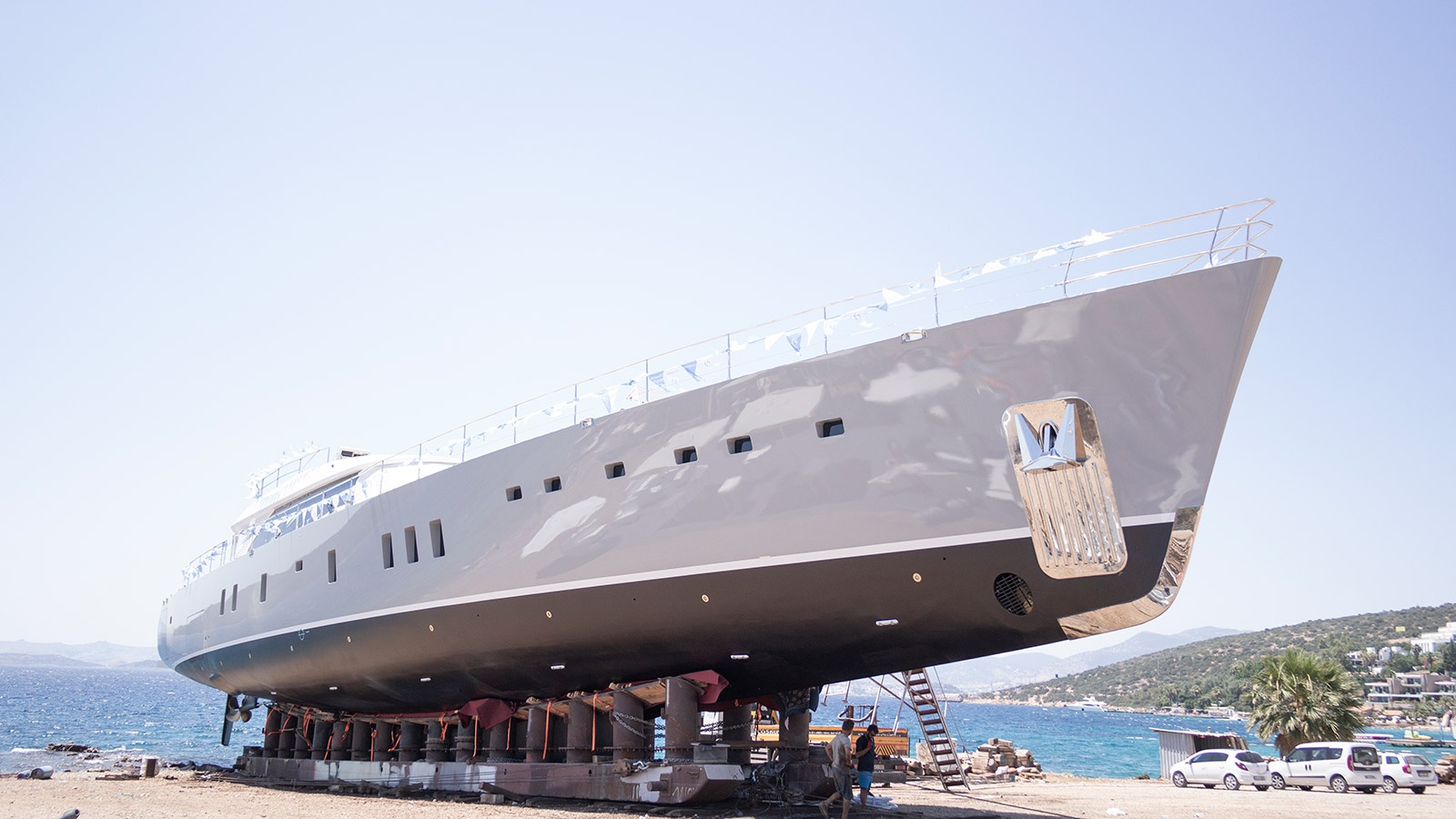 Motorsailer All About U 2 - exterior .jpg