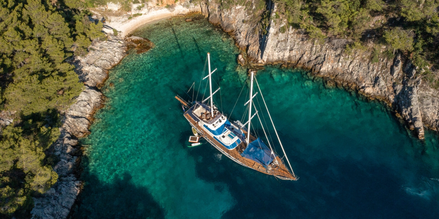 Motoryacht Alba .jpg