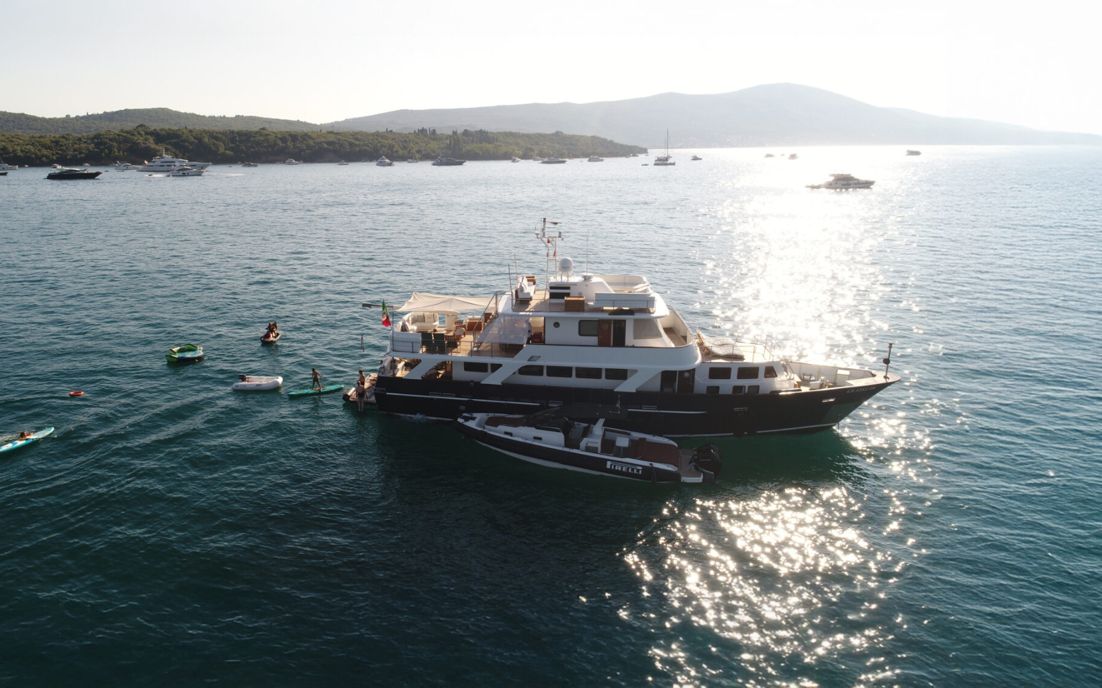 Motoryacht PRINCESS MAELA.png