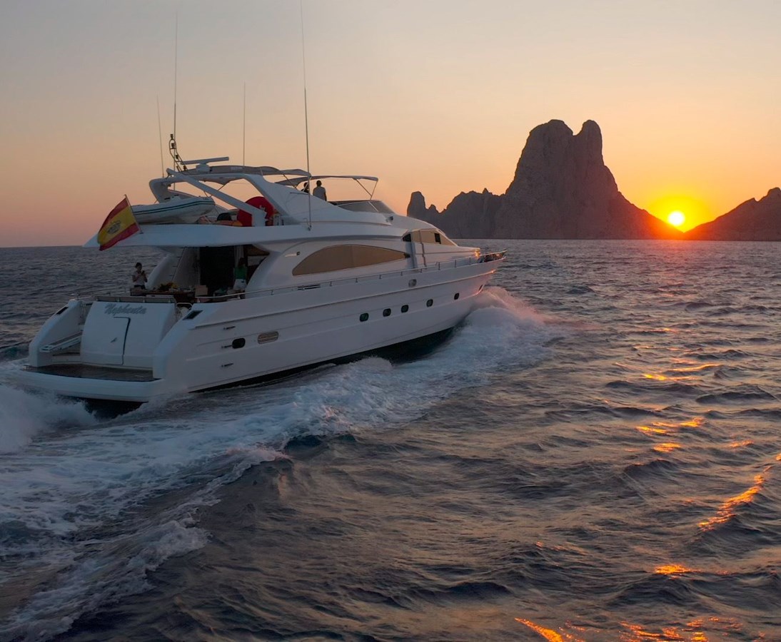 NEPHENTA yacht .jpg