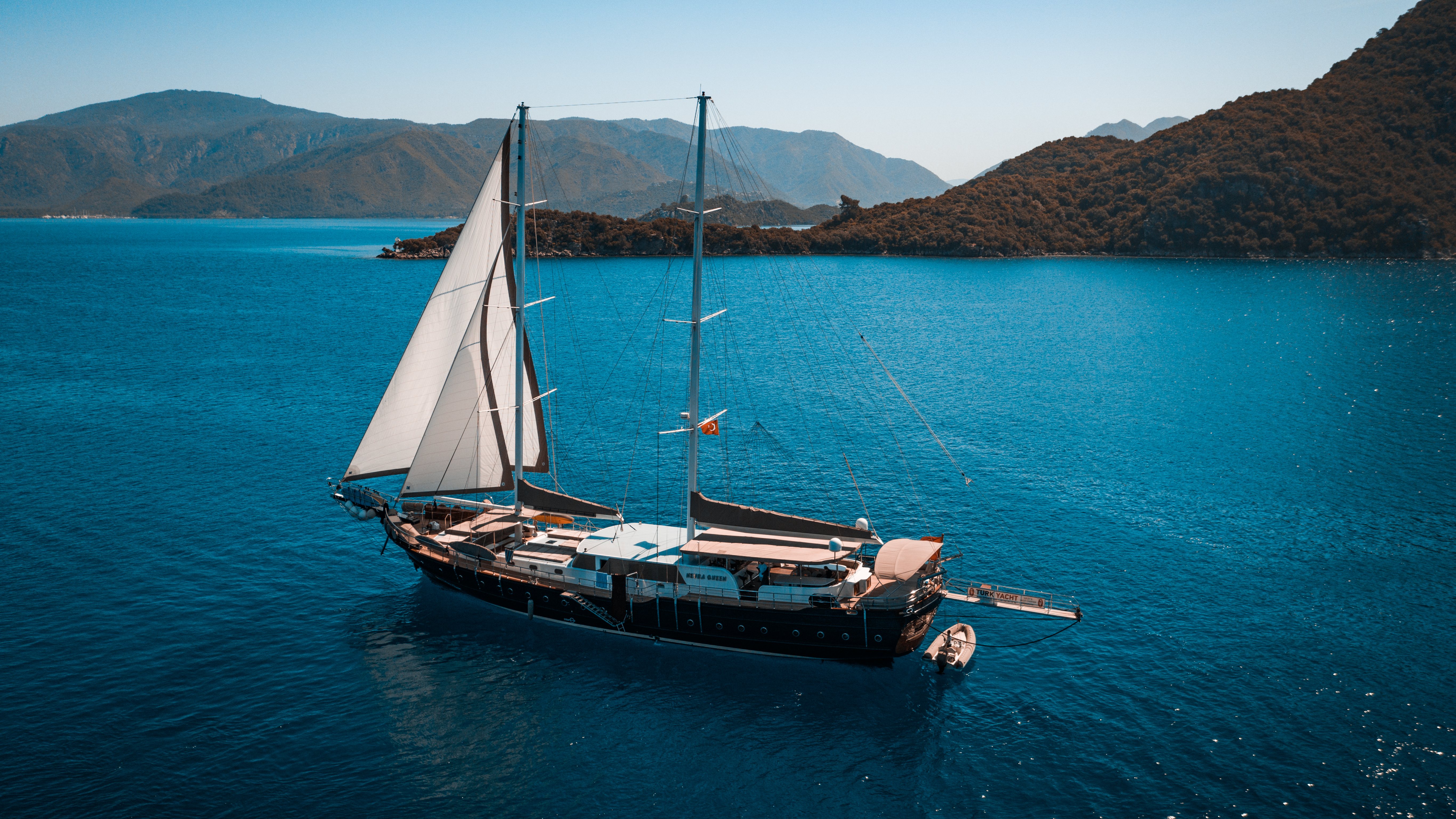 Nevra Queen yacht .jpg