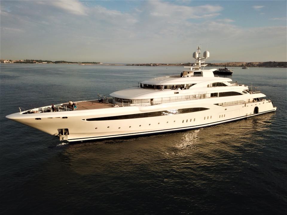 O'Ptasia Golden Yachts .jpg