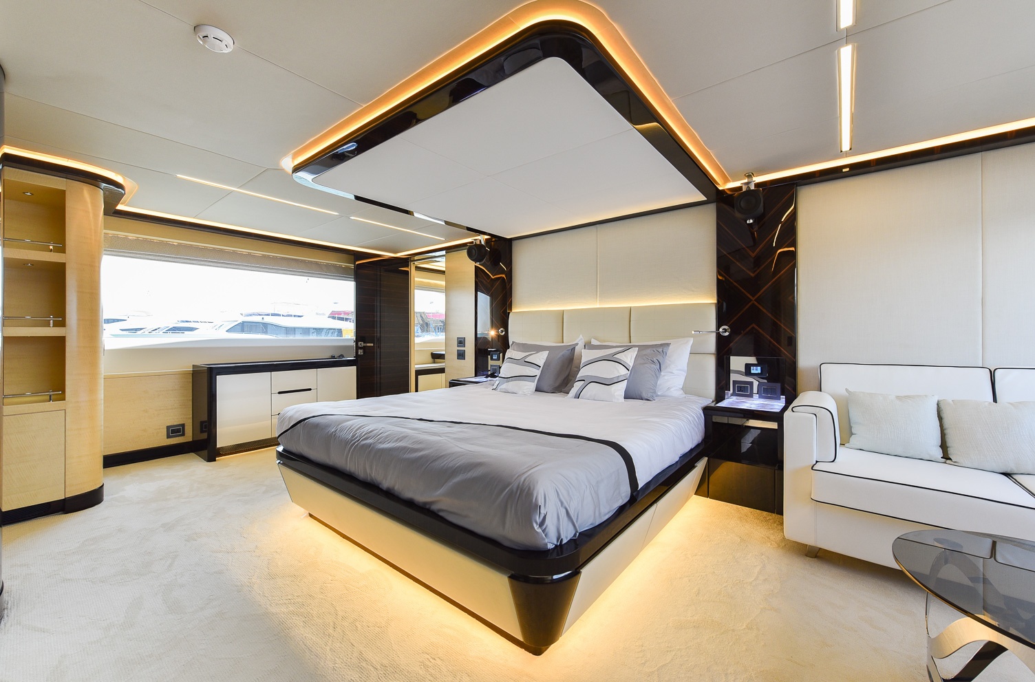 Owner's stateroom .jpg