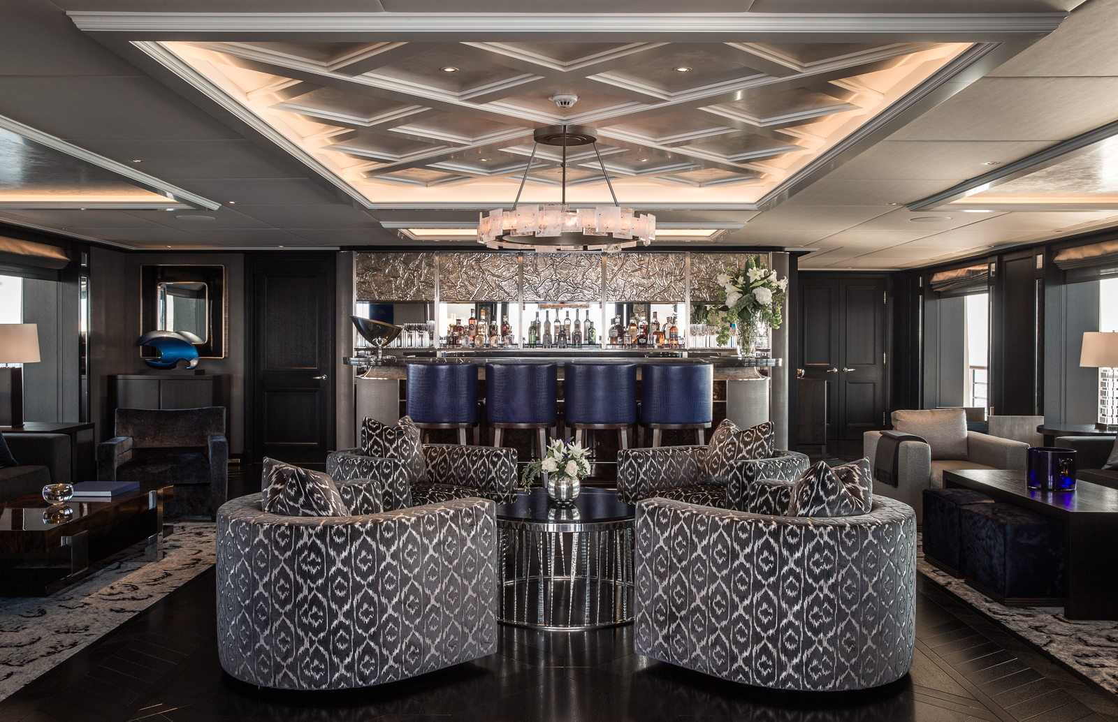 Owners salon (London Bar) post refit.jpg