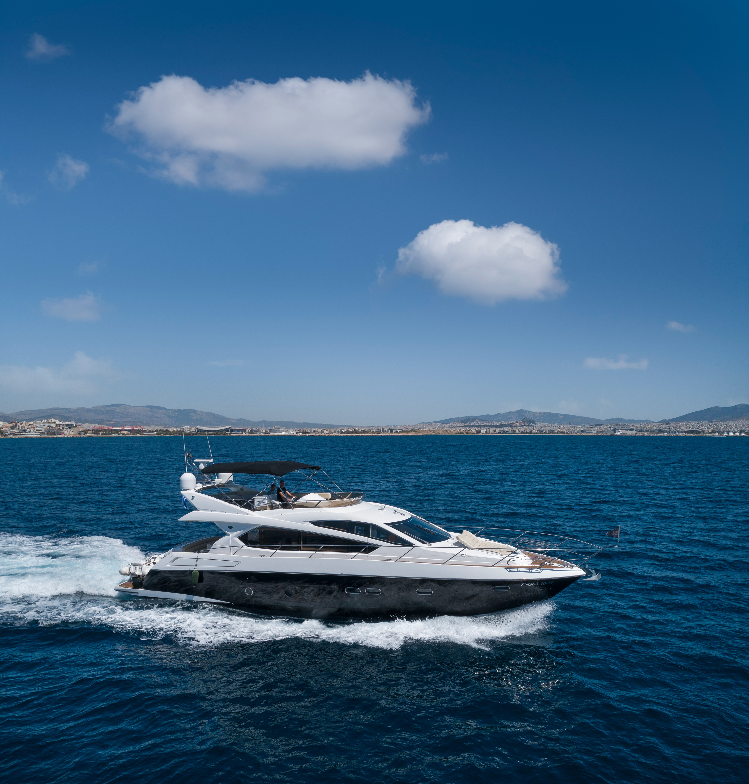 POLPO yacht profile running.jpg