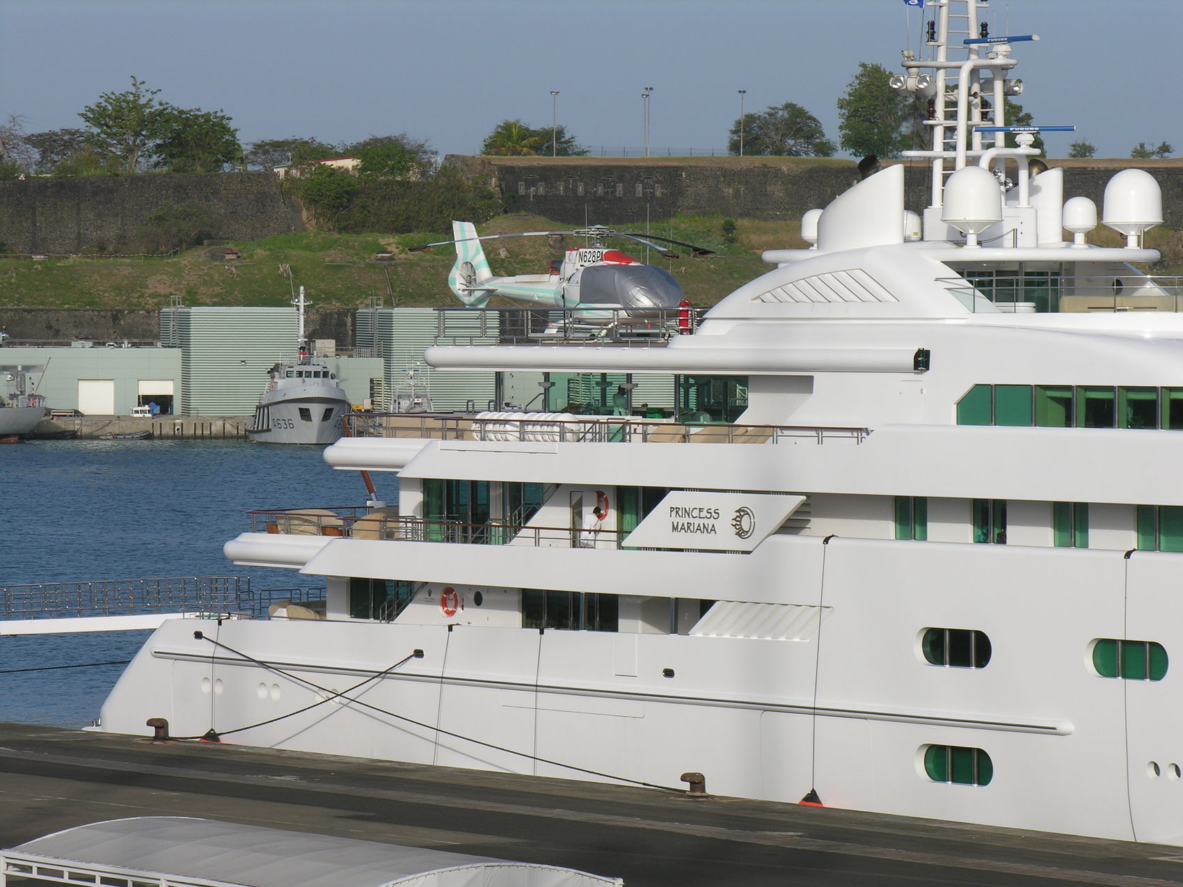 Pegasus VIII aft decks starboard profile.jpg