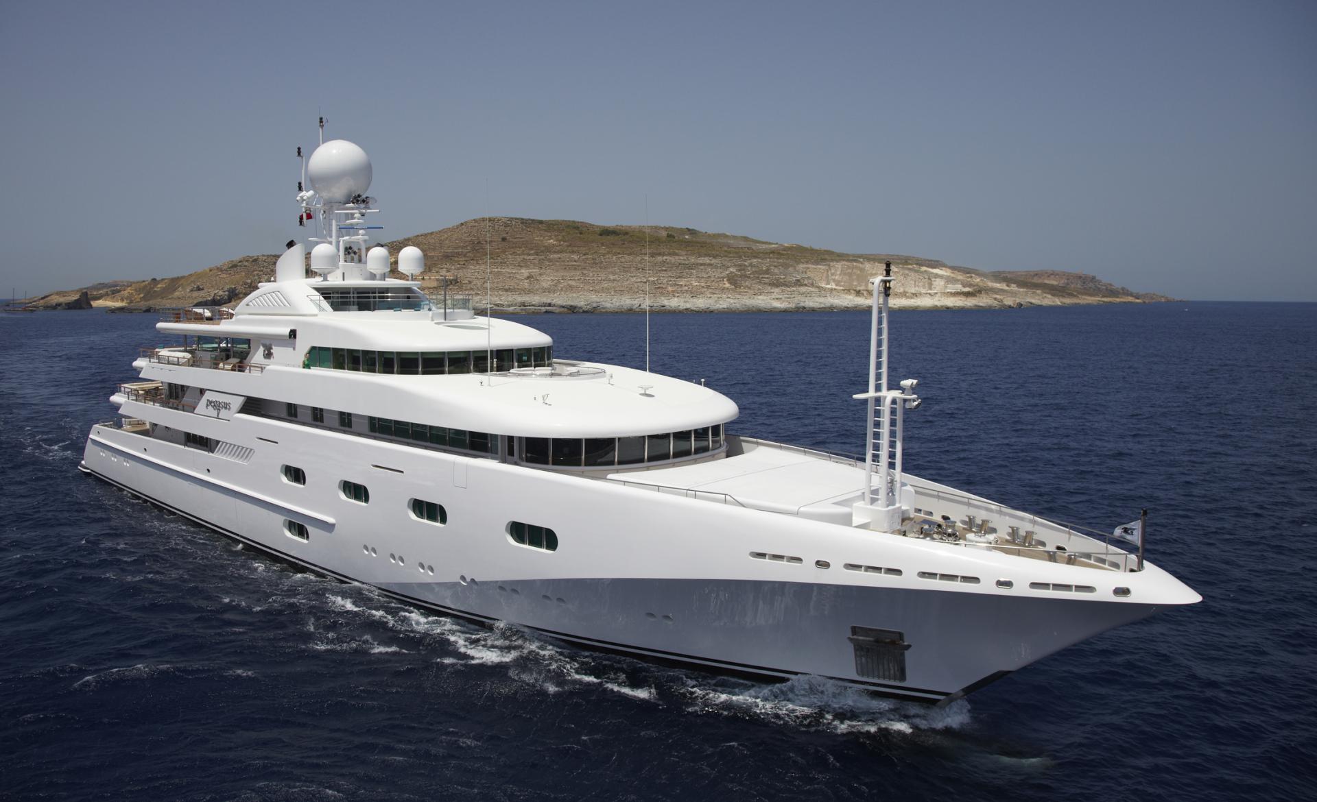 Pegasus VIII starboard.jpg
