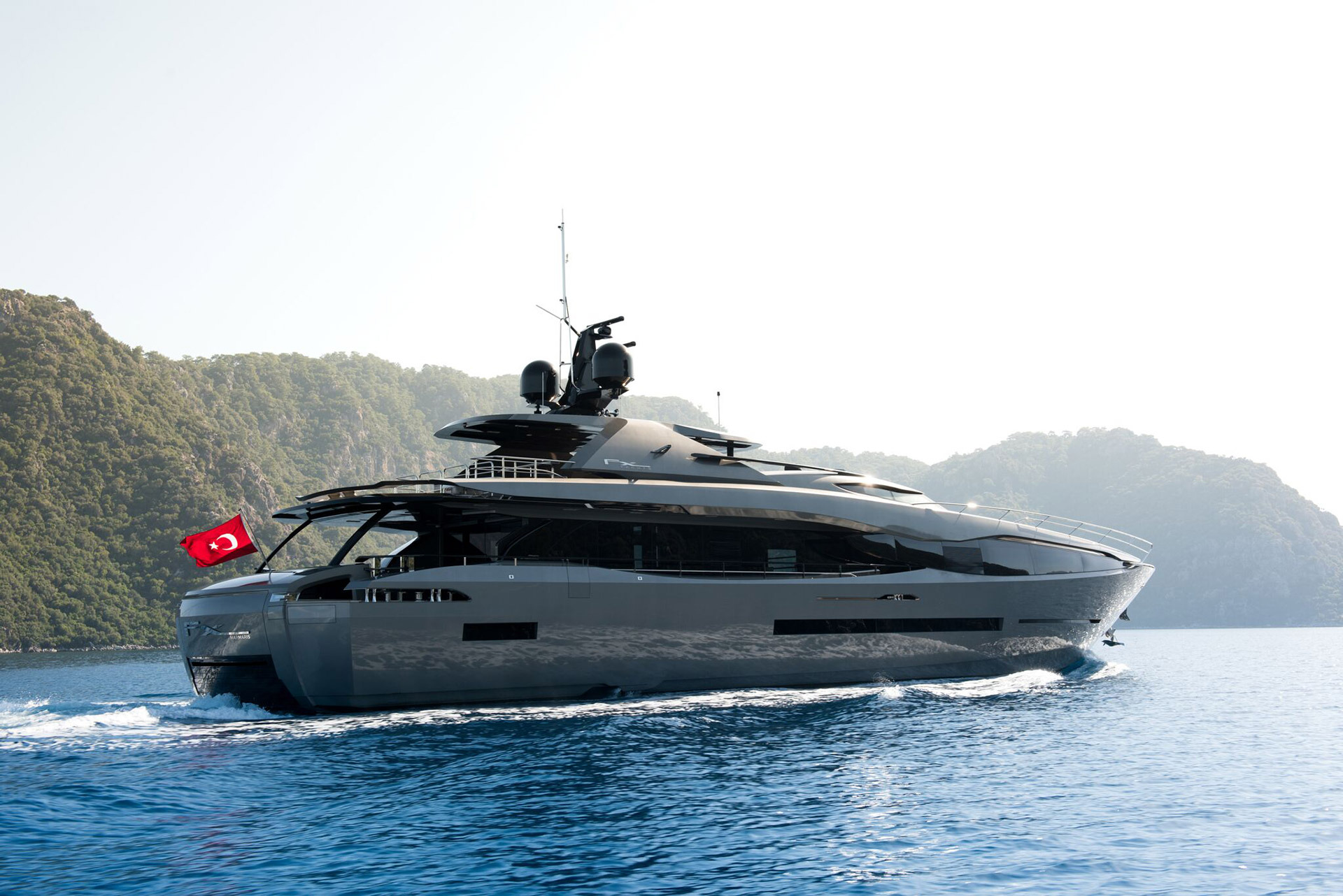 Peri Motor Yacht FX - Cruising.jpg
