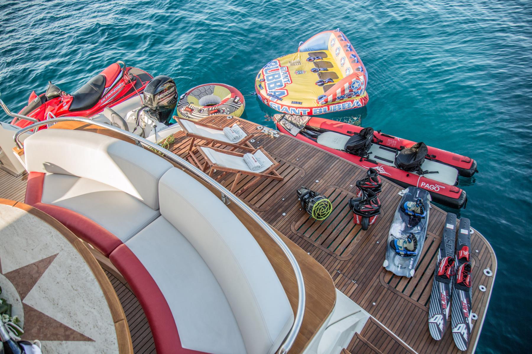 Posollipo Motor Yacht ALBATOR - Swim platform.jpg