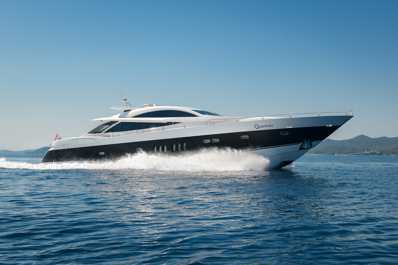 QUANTUM yacht .jpg