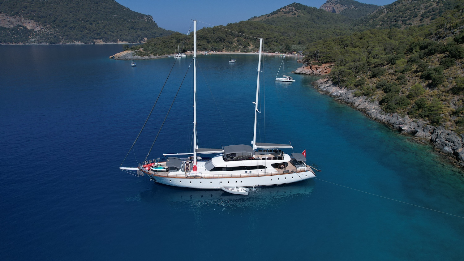 QUEEN OF MAKRI yacht.jpg