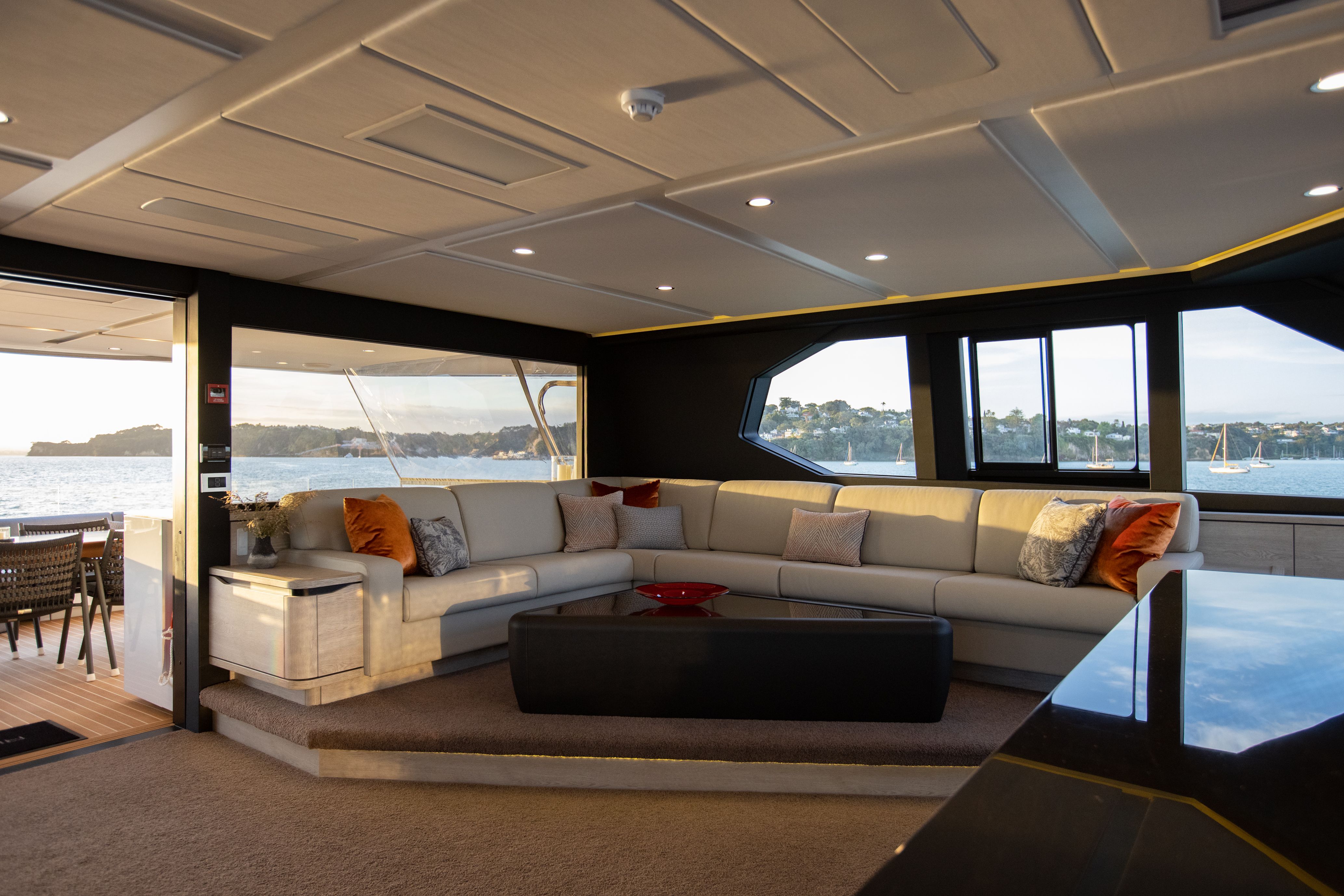 RUA MOANA Bridge lounge.jpg