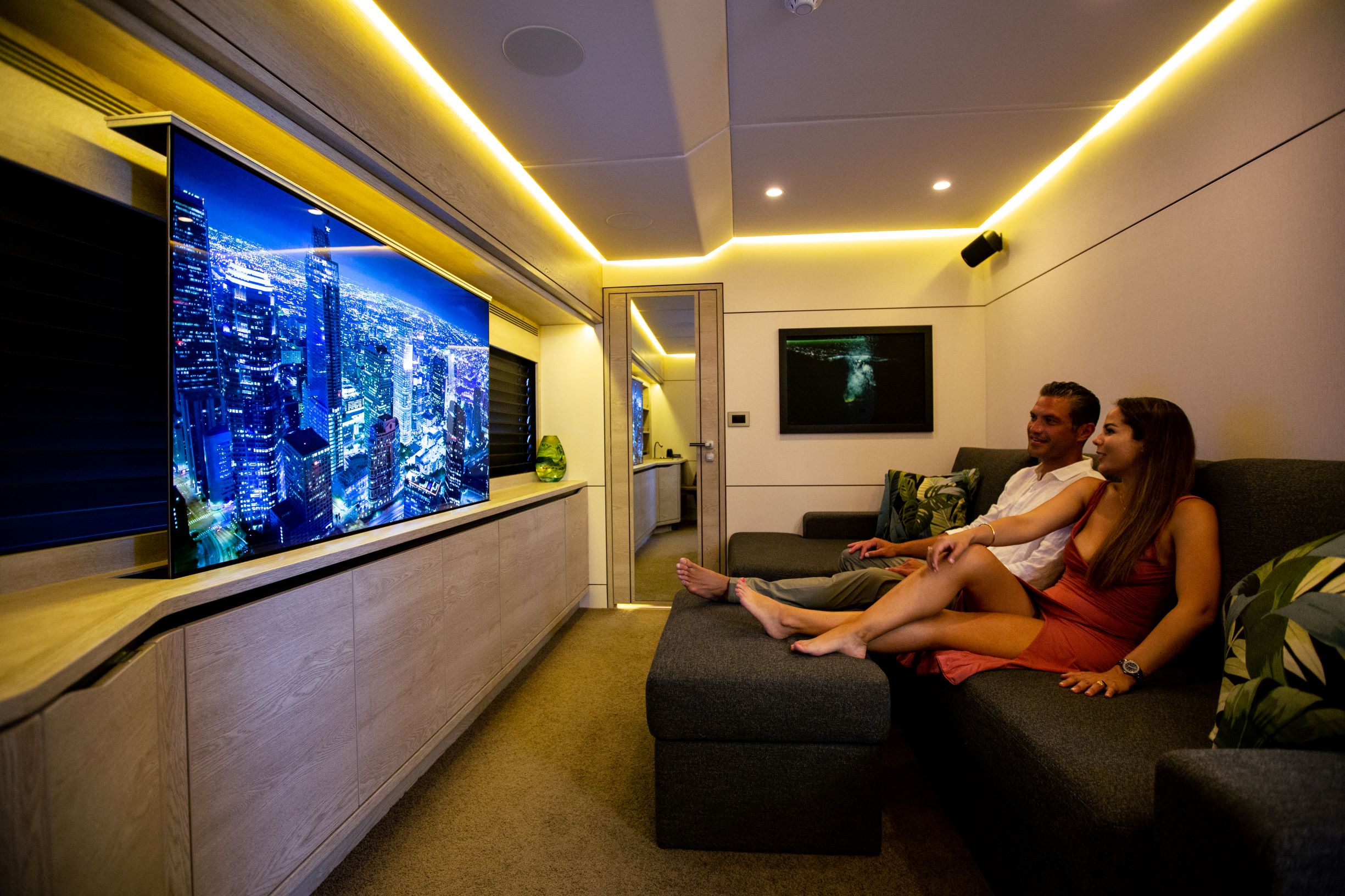 RUA MOANA Cinema.jpg