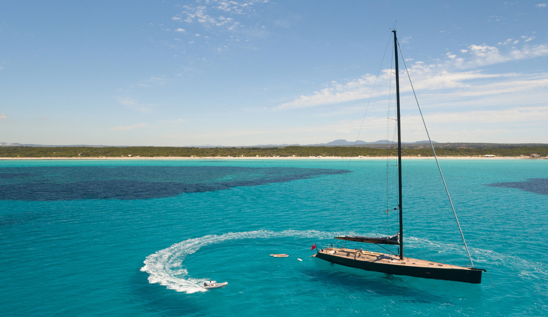 SAILING YACHT WALLY LOVE.jpg