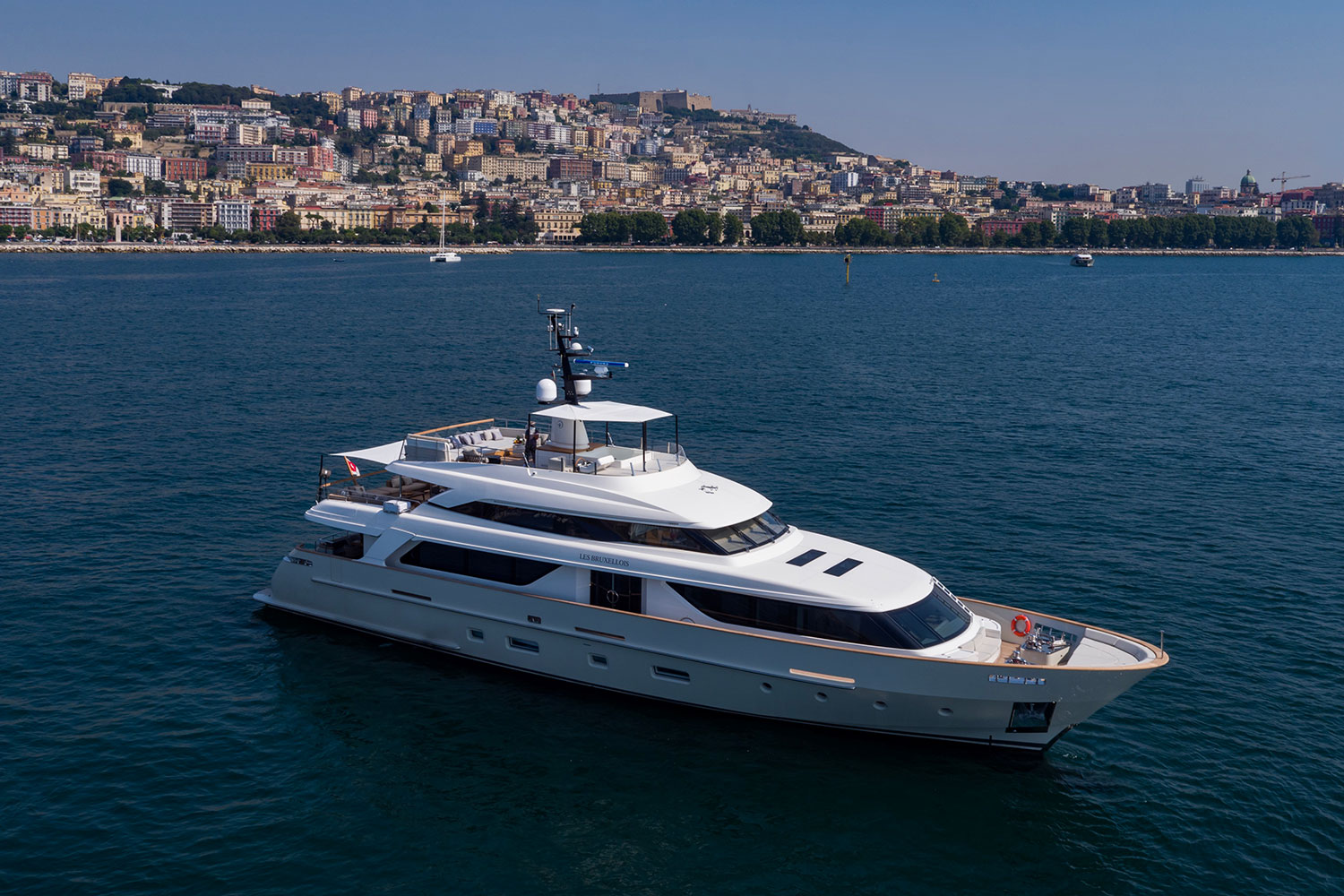 SD112 by Sanlorenzo at anchor in the Mediterranean.png