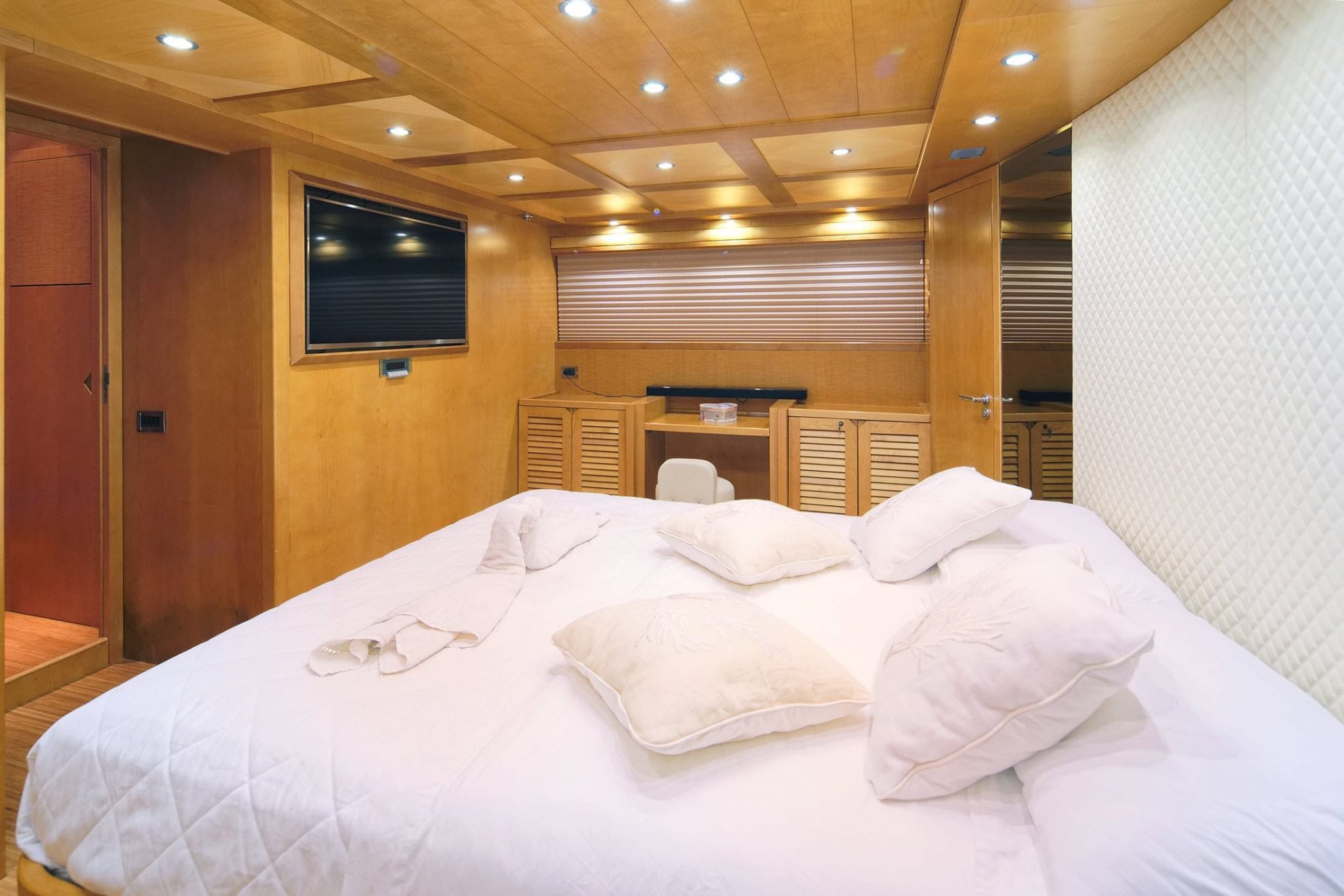 SILVIA Interior - Master cabin 4.jpg