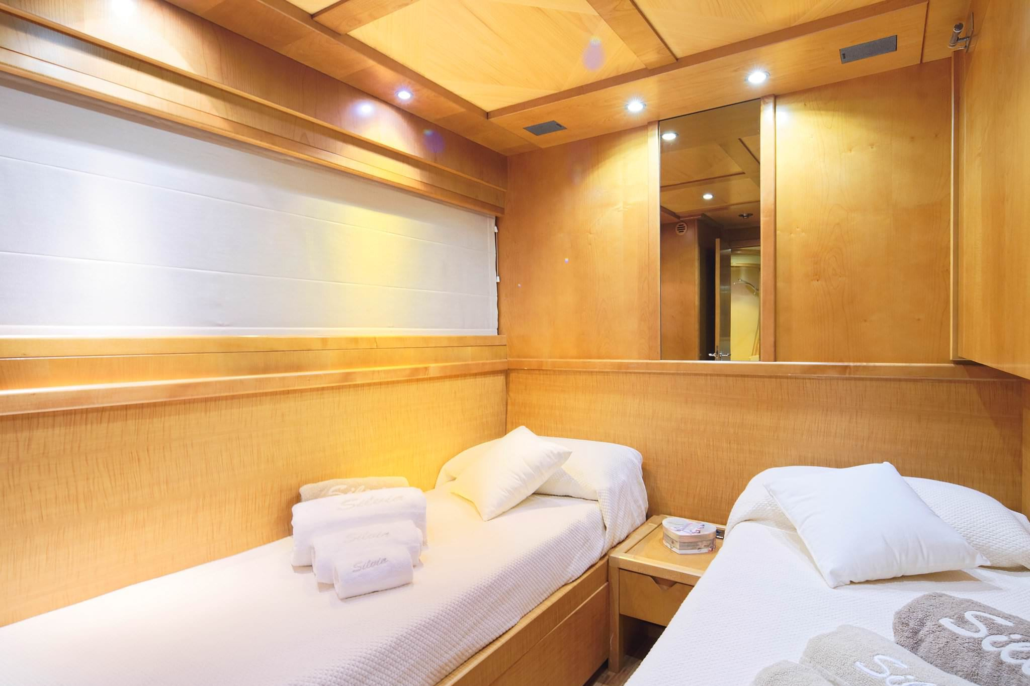 SILVIA Interior - Twin cabin 2.jpg