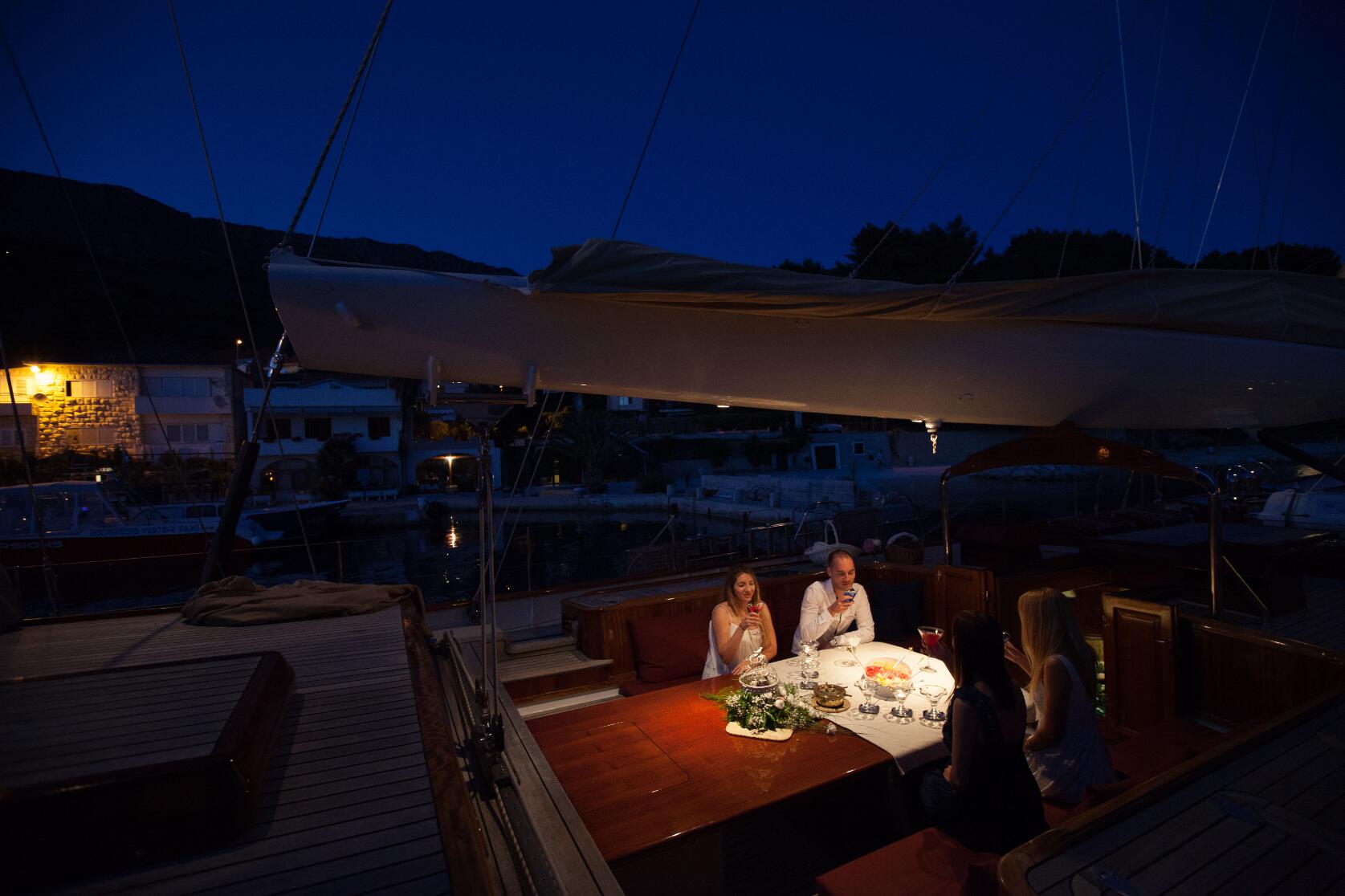 SailingYacht-LauranAtNightIMG_0533.jpg